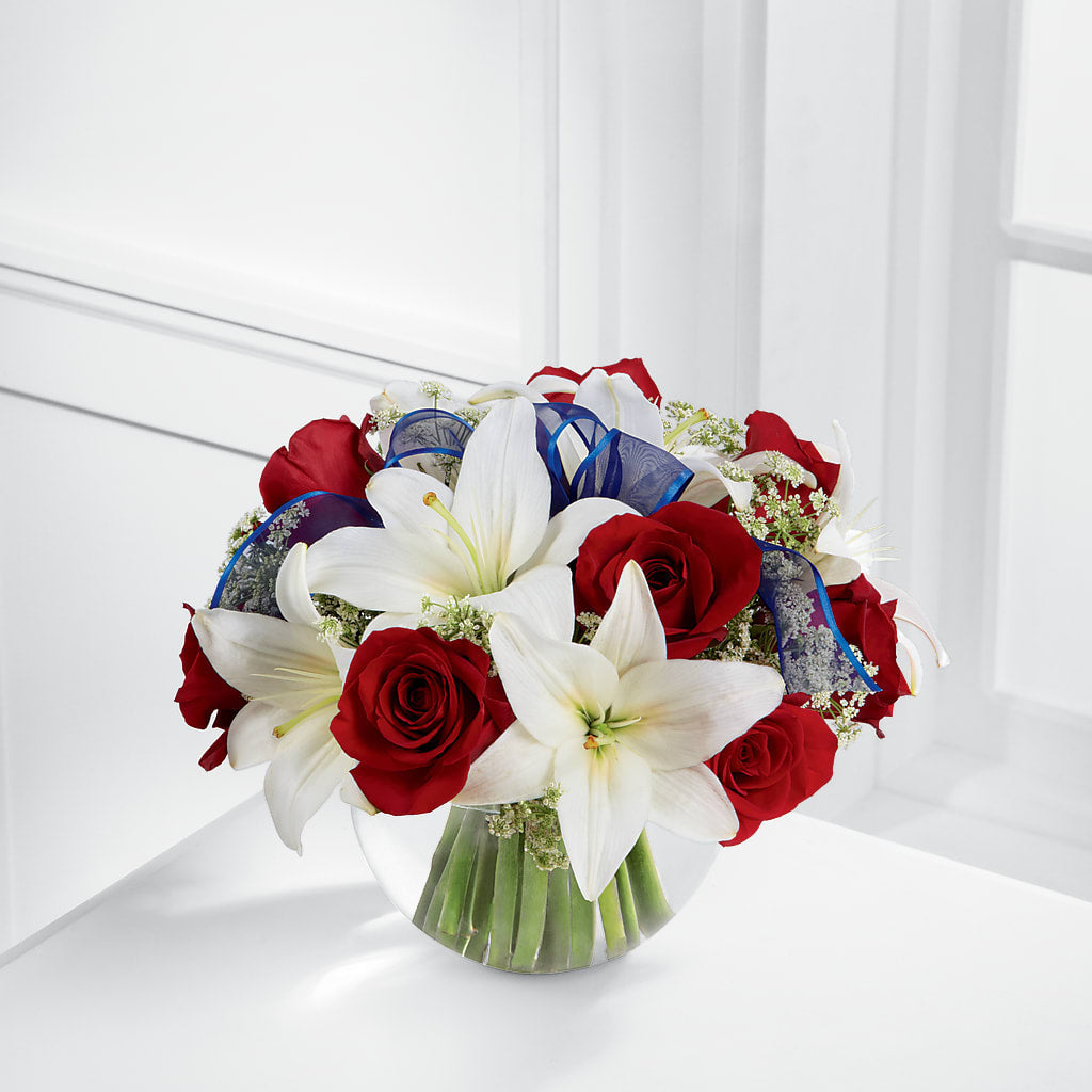 Independence Bouquet flower arrangement by Honeybee Floral