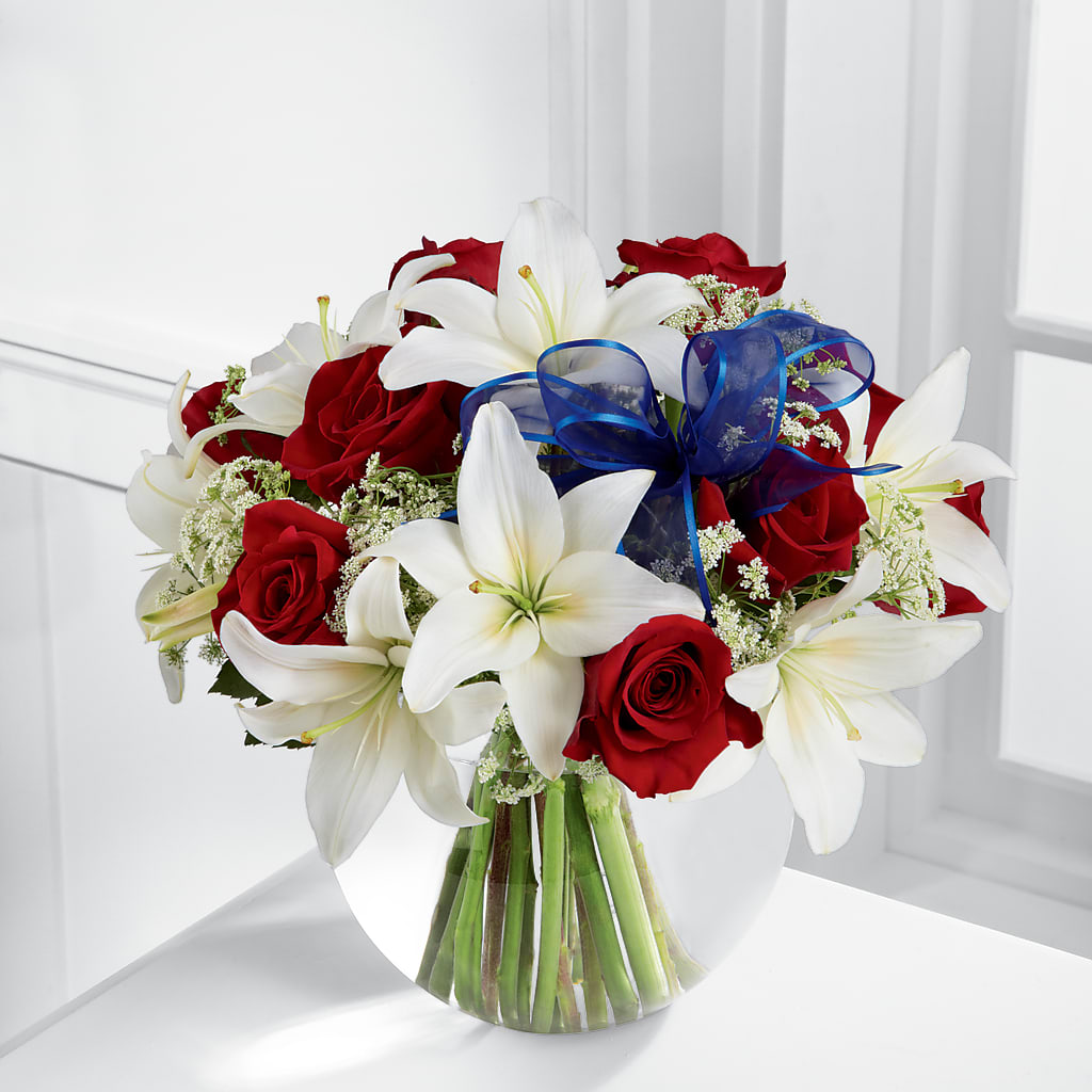 Independence Bouquet flower arrangement by Honeybee Floral