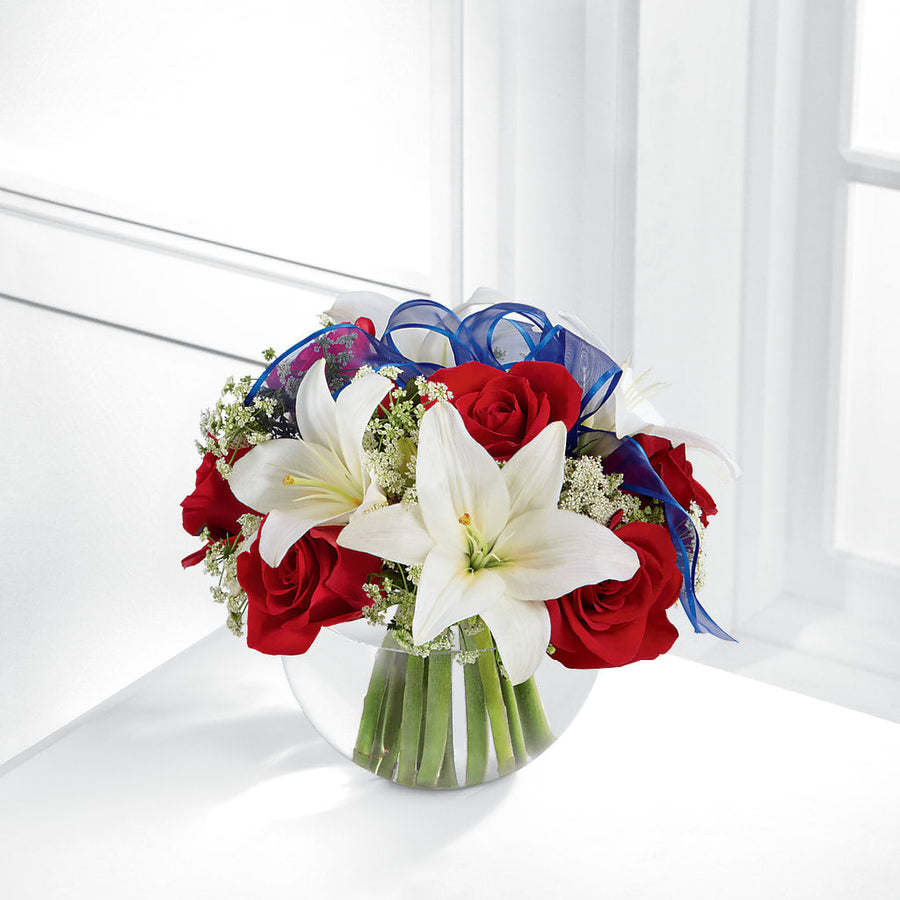 Independence Bouquet flower arrangement by Honeybee Floral