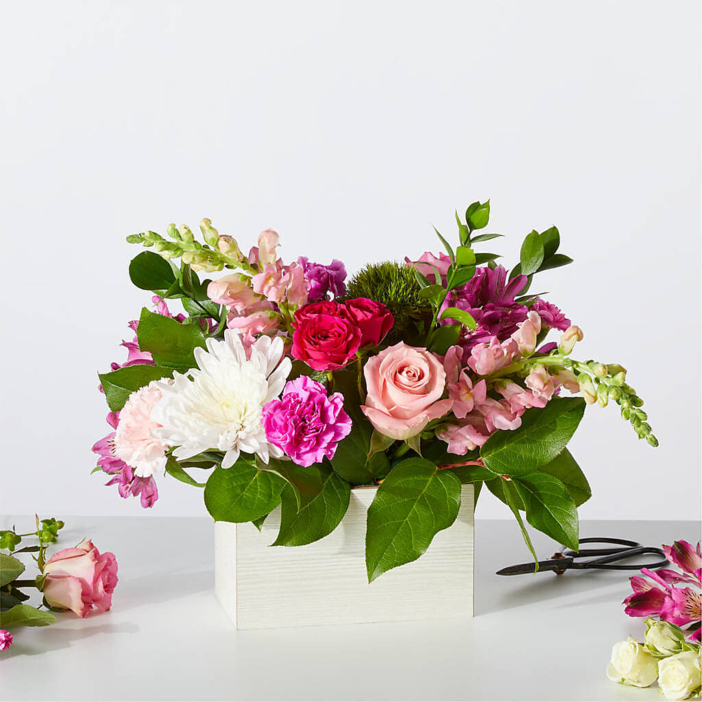 Sweetberry Box – A Honeybee Original flower arrangement by Honeybee Floral