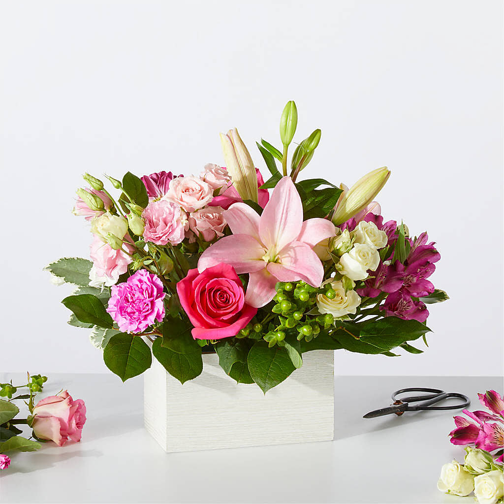 Sweetberry Box – A Honeybee Original flower arrangement by Honeybee Floral