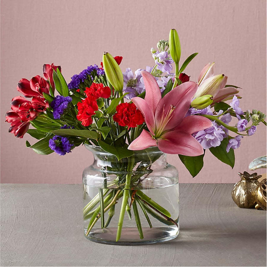 Romantique Bouquet flower arrangement by Honeybee Floral