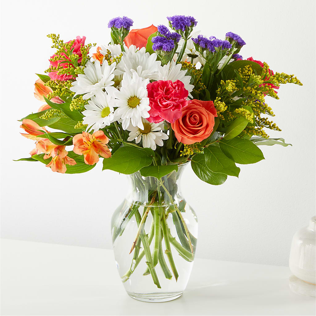 Oopsie Daisy Bouquet flower arrangement by Honeybee Floral