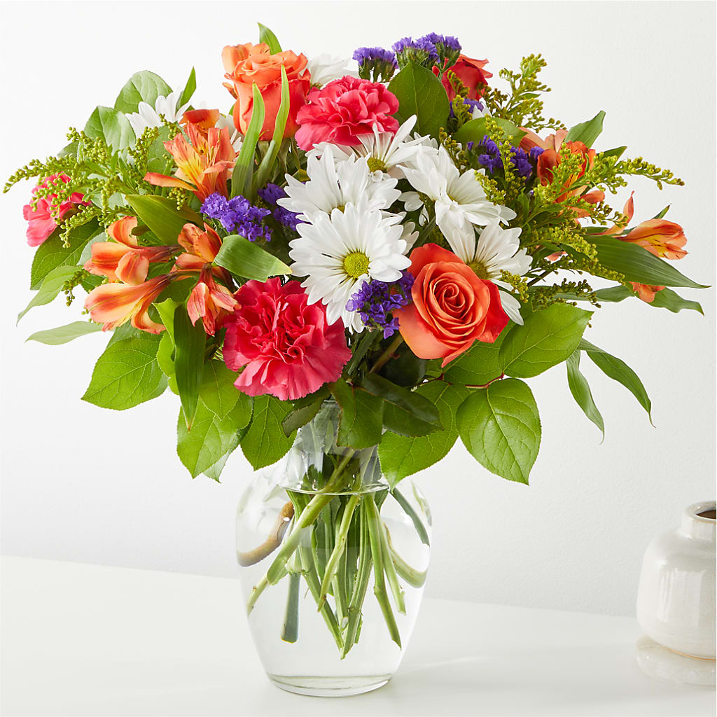 Oopsie Daisy Bouquet flower arrangement by Honeybee Floral