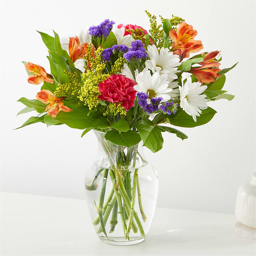 Oopsie Daisy Bouquet flower arrangement by Honeybee Floral