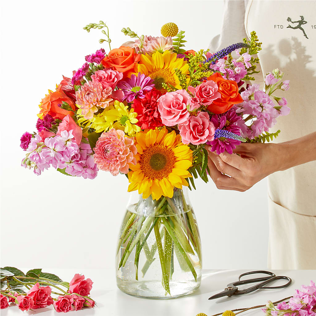 Cue the Confetti - A Honeybee Original flower arrangement by Honeybee Floral