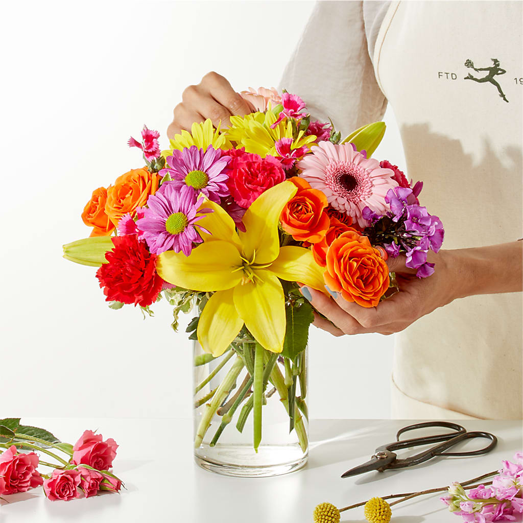 Cue the Confetti - A Honeybee Original flower arrangement by Honeybee Floral