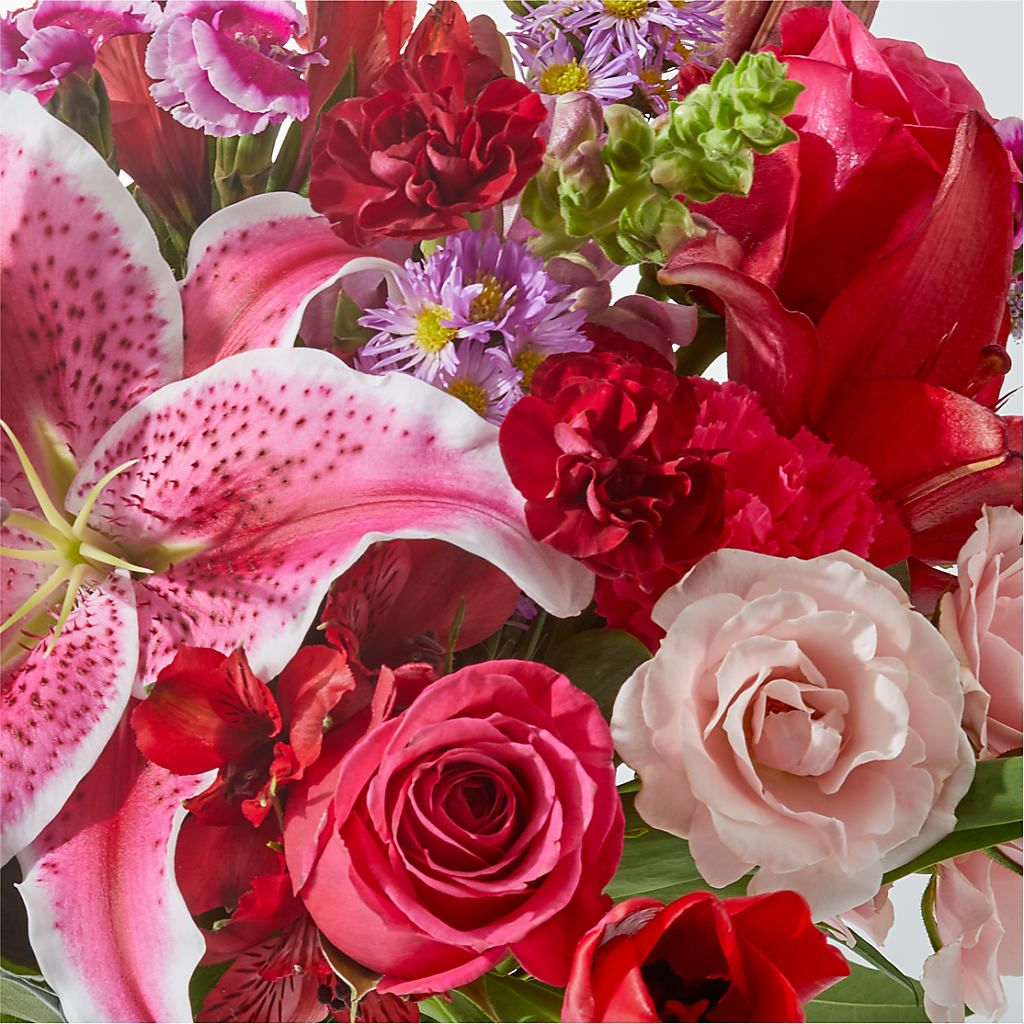 Simply the Best - A Honeybee Original flower arrangement by Honeybee Floral