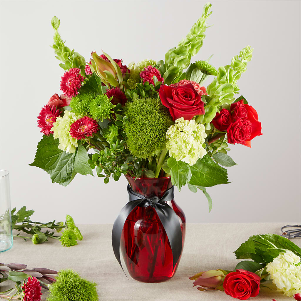 Heritage Kindle – A Honeybee Original flower arrangement by Honeybee Floral