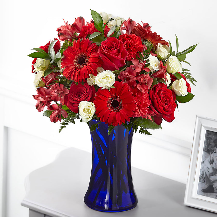 Hearts Embrace Bouquet flower arrangement by Honeybee Floral
