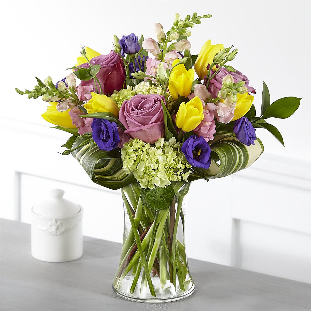 Wondrous Memories Bouquet flower arrangement by Honeybee Floral