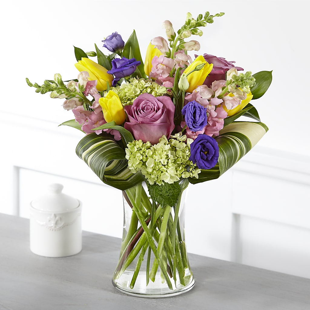 Wondrous Memories Bouquet flower arrangement by Honeybee Floral