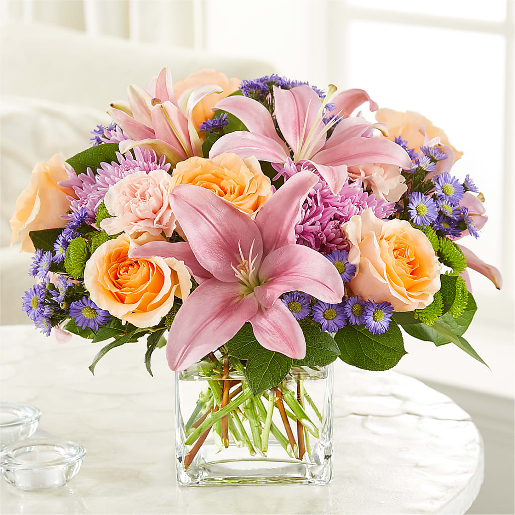 Delicate Details Bouquet flower arrangement by Honeybee Floral