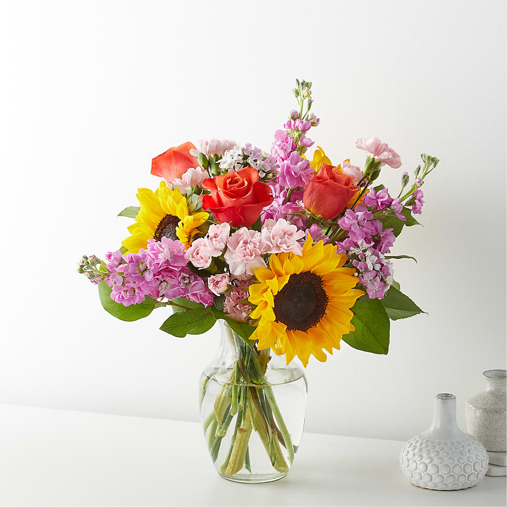 Yellow Brick Road Bouquet flower arrangement by Honeybee Floral