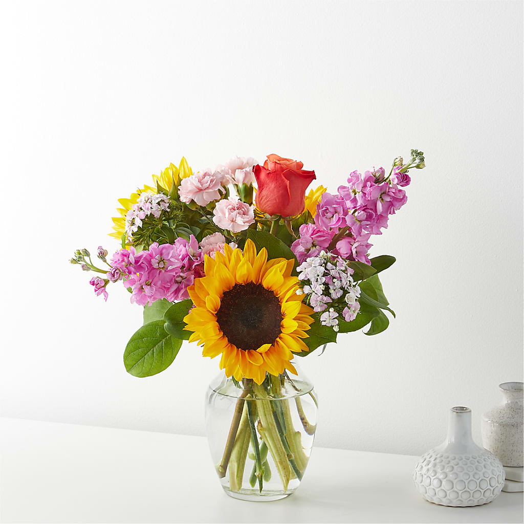 Yellow Brick Road Bouquet flower arrangement by Honeybee Floral