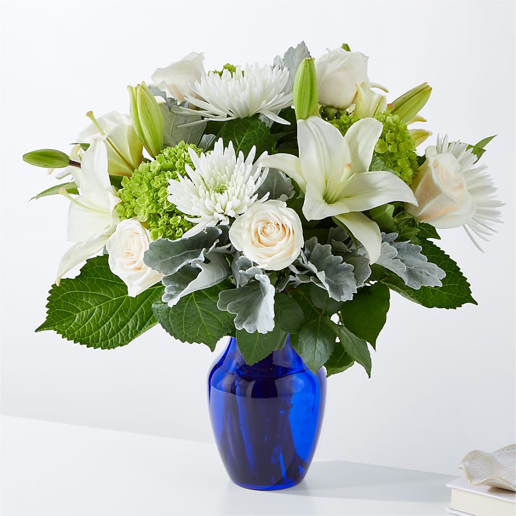 Snowy Dreams Bouquet flower arrangement by Honeybee Floral