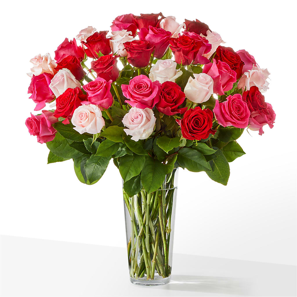 Charming Rose Bouquet flower arrangement by Honeybee Floral