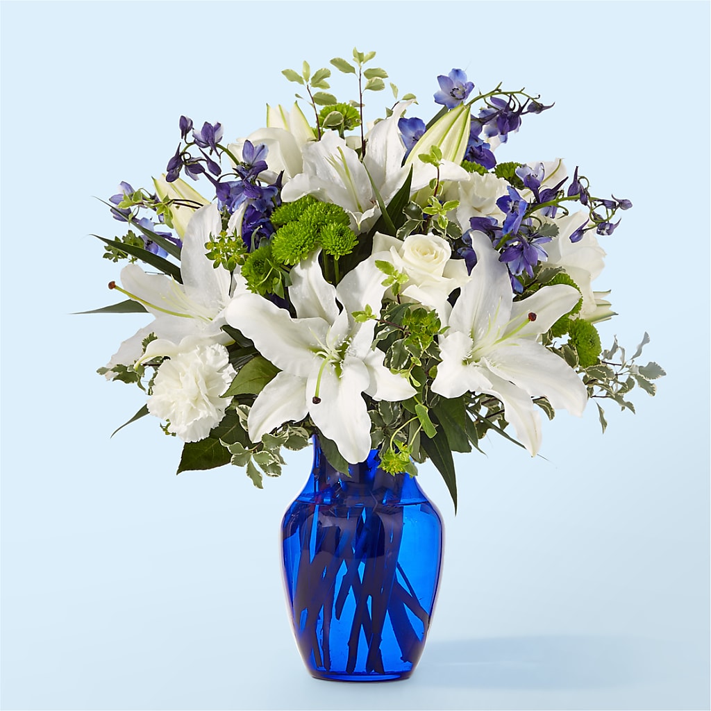 Santorini Bouquet flower arrangement by Honeybee Floral