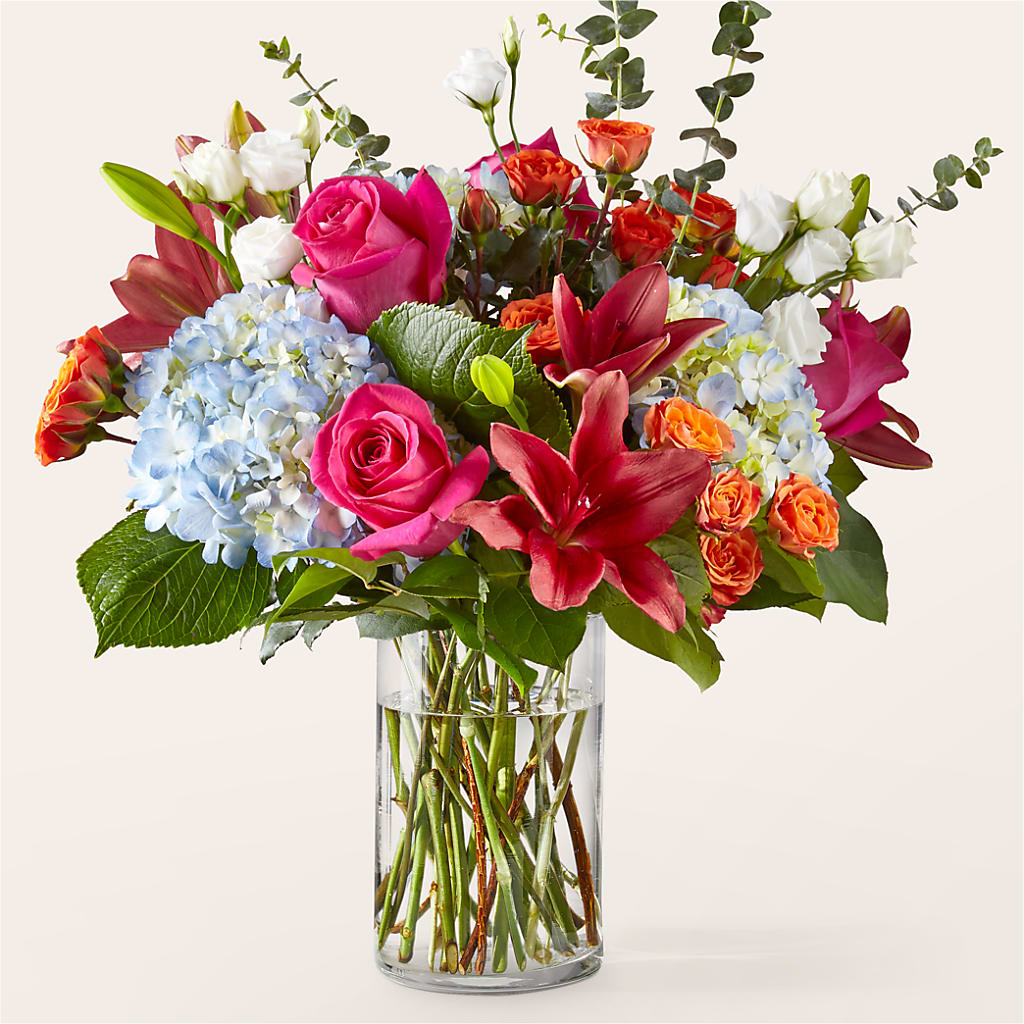 Awestruck Luxury Bouquet flower arrangement by Honeybee Floral