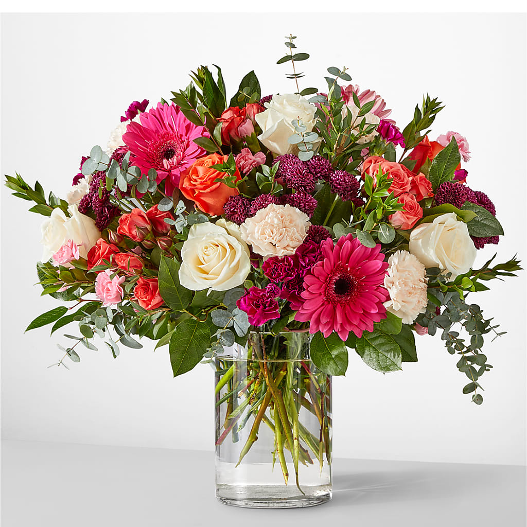 Smell the Roses Bouquet flower arrangement by Honeybee Floral