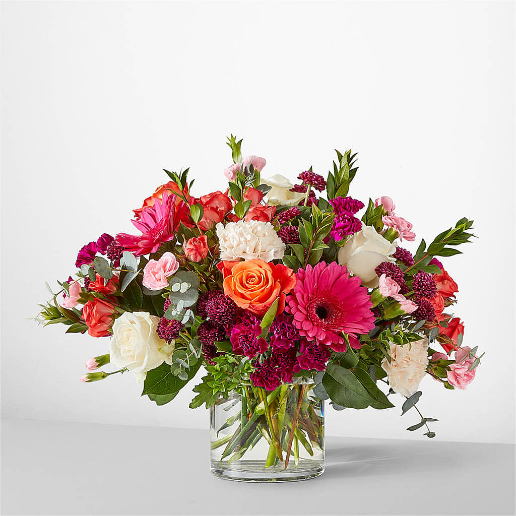 Smell the Roses Bouquet flower arrangement by Honeybee Floral