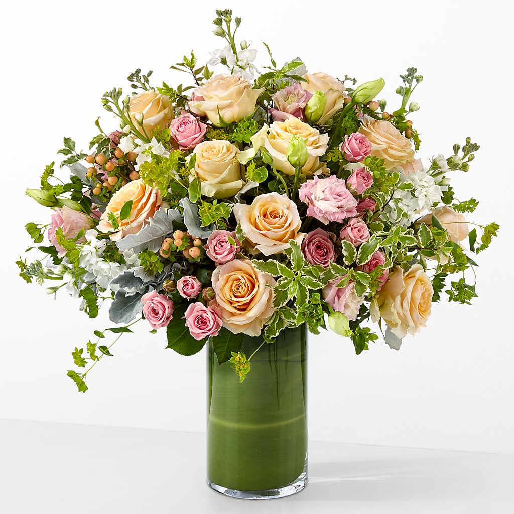 The Glamour Shot flower arrangement by Honeybee Floral