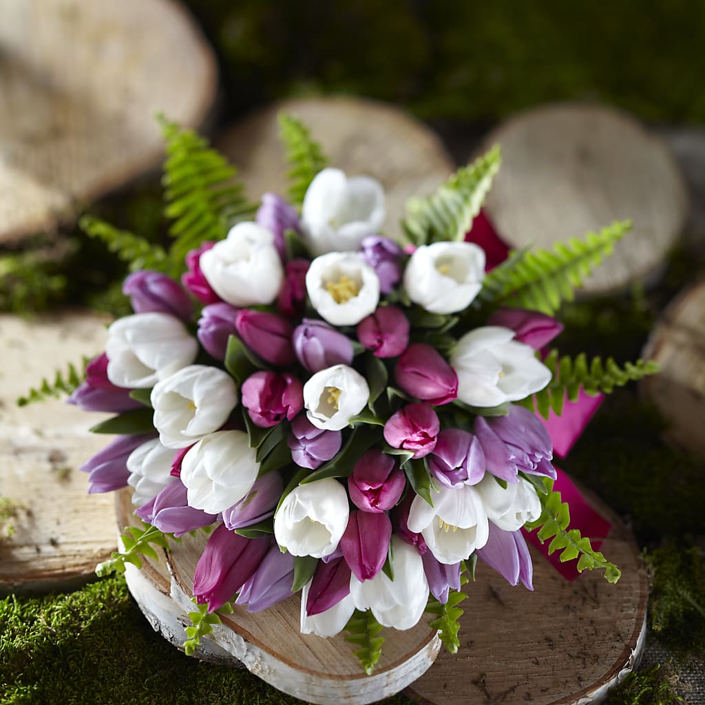 Steal My Heart Bouquet flower arrangement by Honeybee Floral