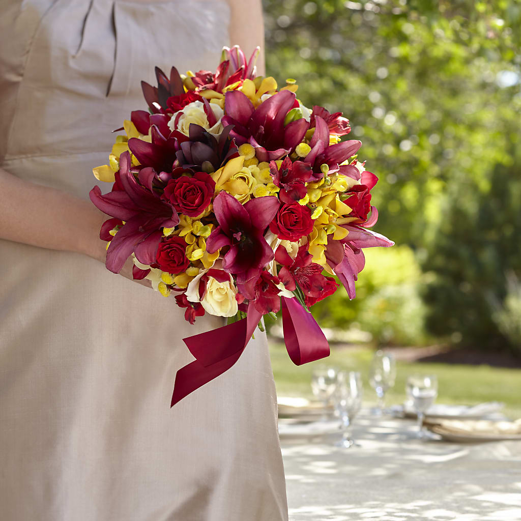 Sunningdale Bouquet flower arrangement by Honeybee Floral
